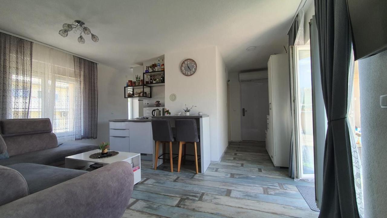 Apartman Kovacic - Книн Экстерьер фото